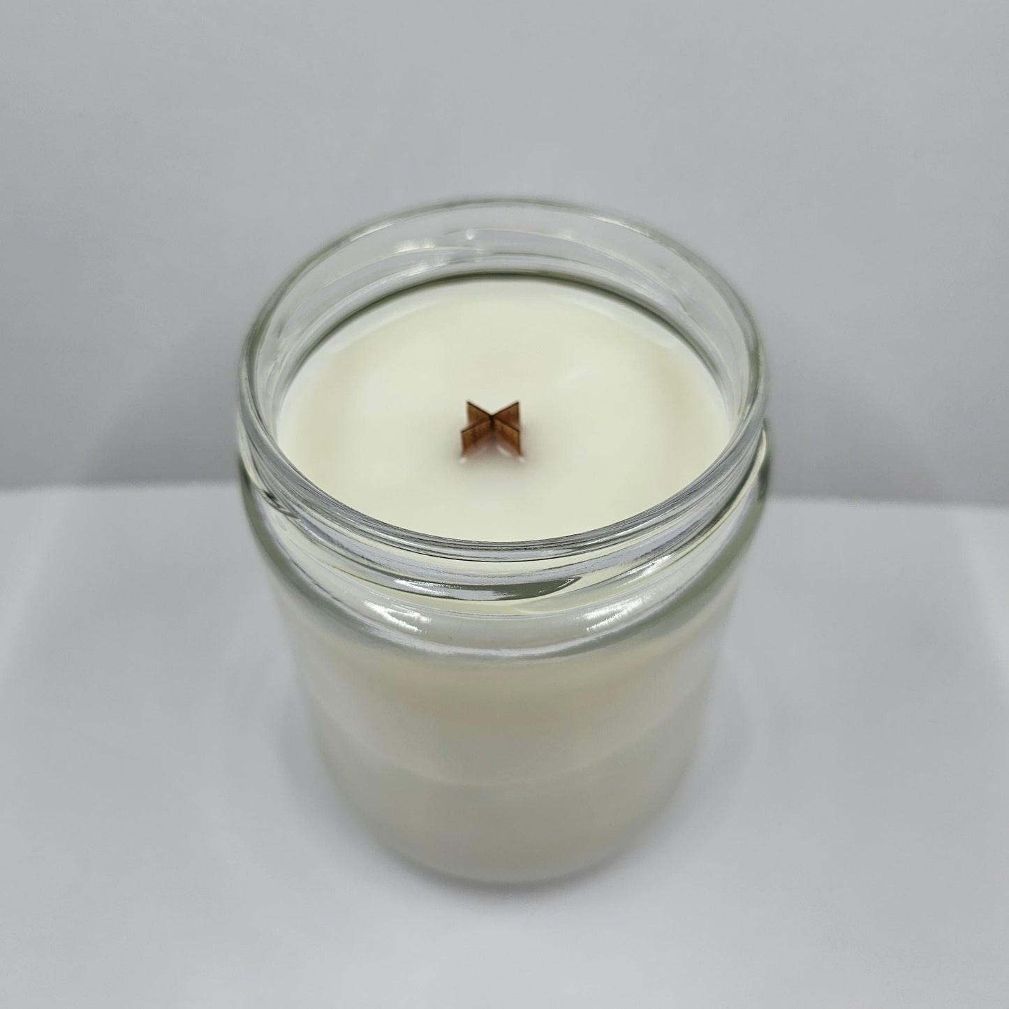 Tobacco & Bay Leaf Scented Candle with Wooden X Wick